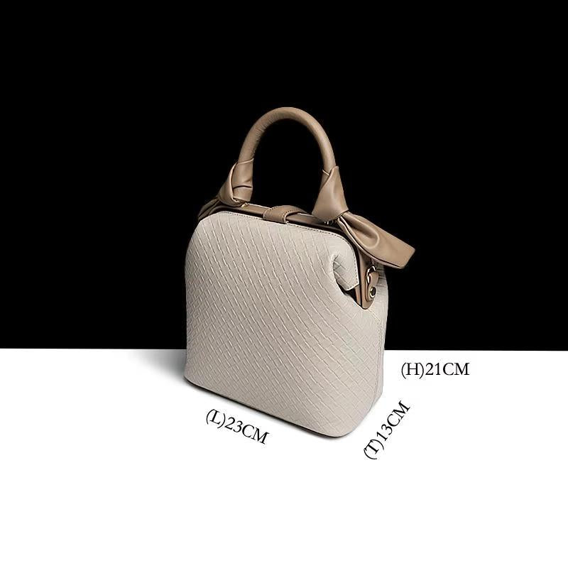 c9070050-5246-4a49-82de-97689b9471ec